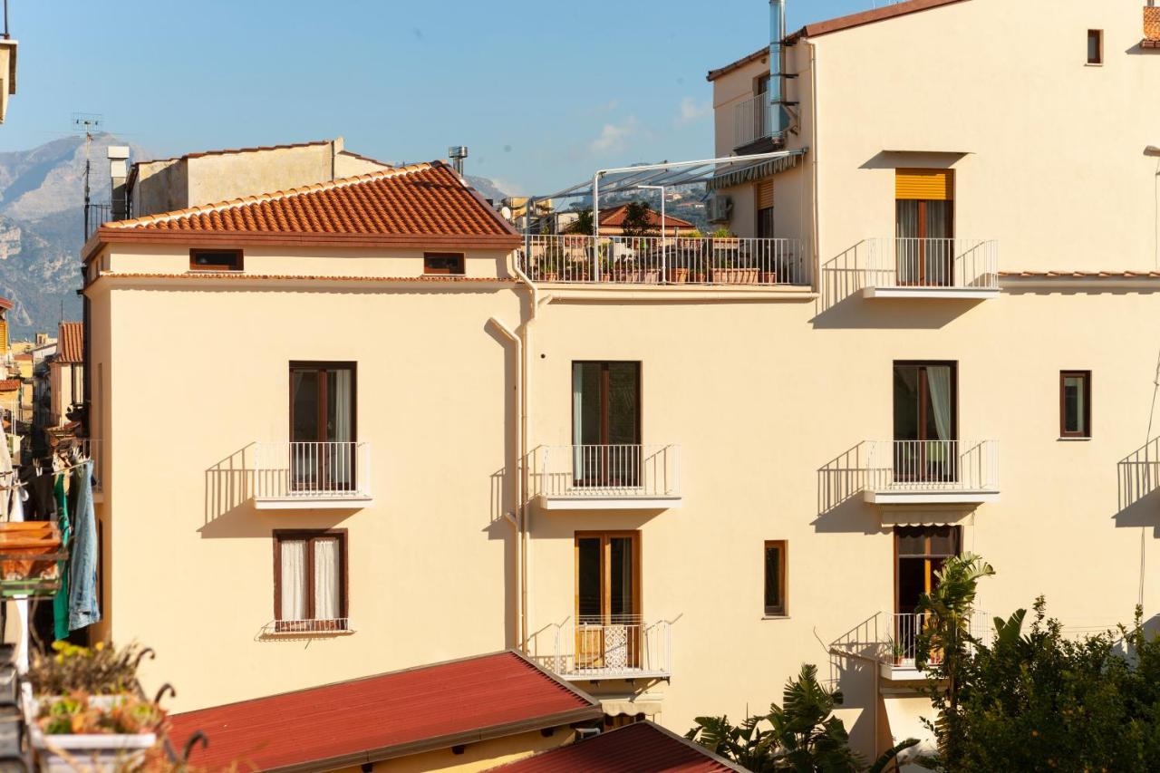 Luxury&Romantic Apartment With Balcony In Sorrent Exterior foto